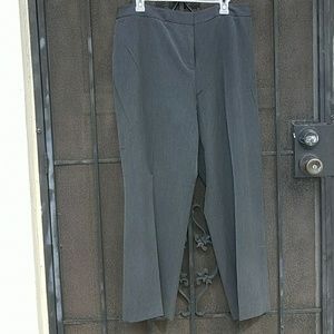 Dark gray professional pant with pockets on back